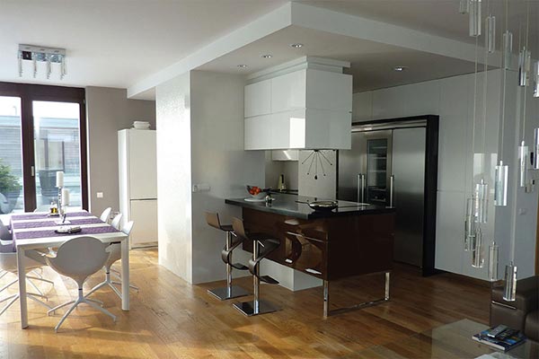 Elegancia minimalistického interiéru, kuchyňa